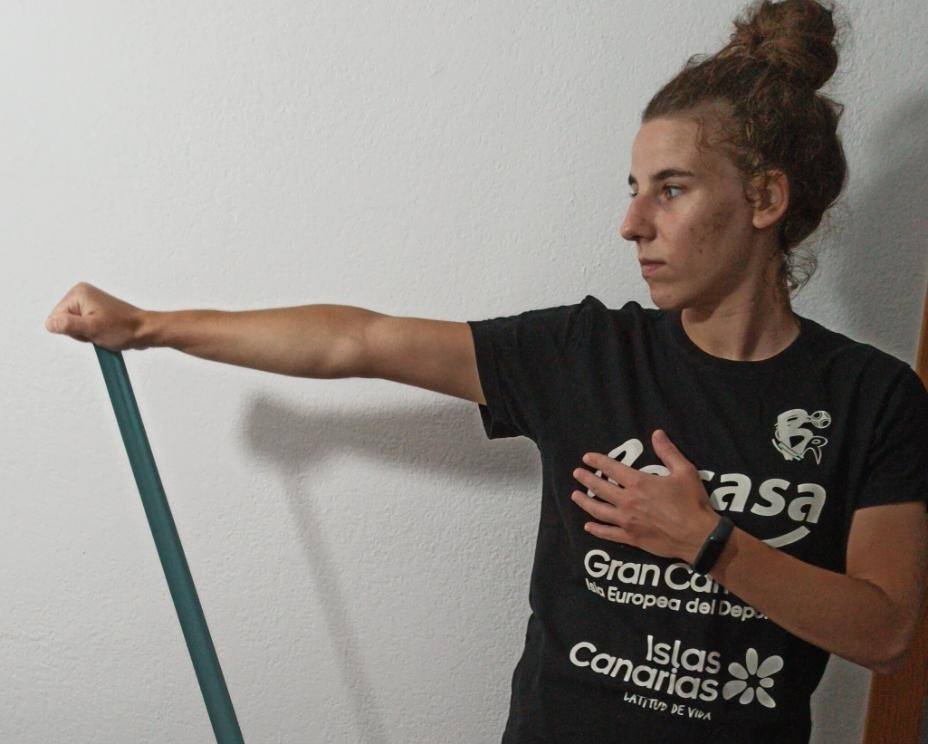 Uno de los entrenamientos caseros de Ana durante el confinamiento