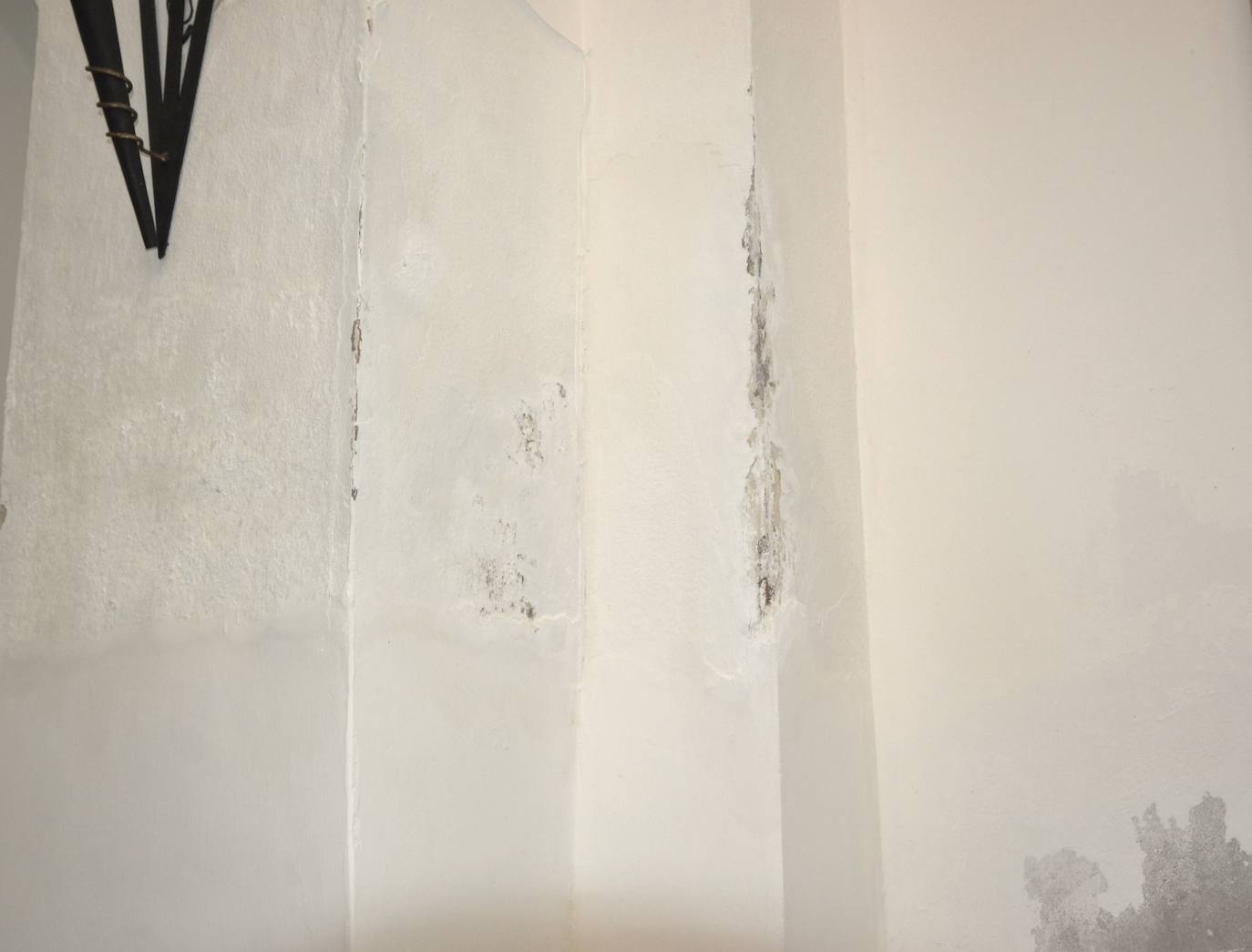 Estado de una de las paredes de la Ermita.