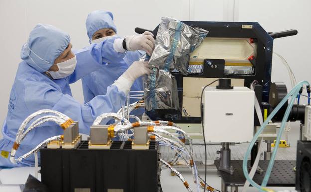 Detalles de la construcción del TIRI./Thales Alenia Space