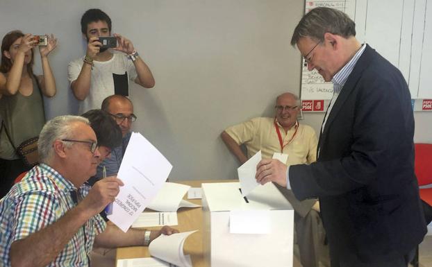 Votación de Ximo Puig. /Efe