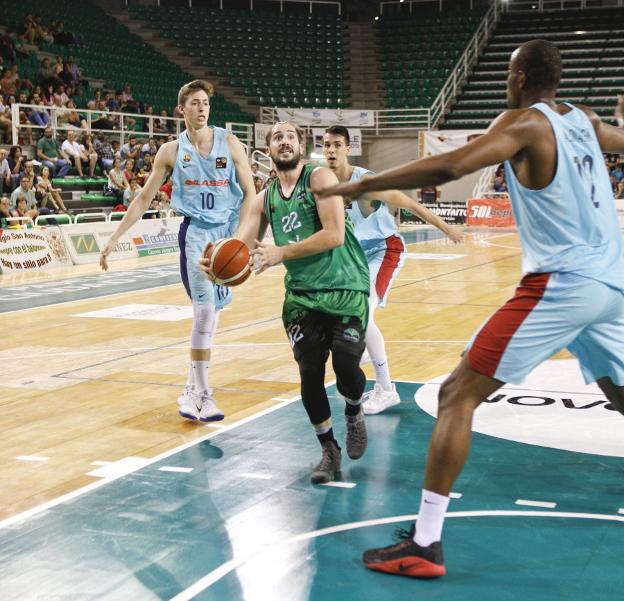 Rakocevic regresa hoy a la que fue su casa. :: A. Méndez/
