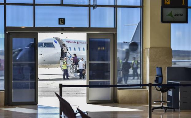 Imagen de archivo del aeropuerto de Badajoz./HOY