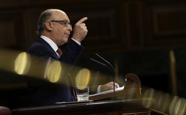 Cristóbal Montoro, ministro de Hacienda./HOY