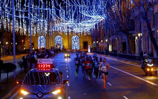 Atletas participantes en la San Silvestre Vallecana:: EFE