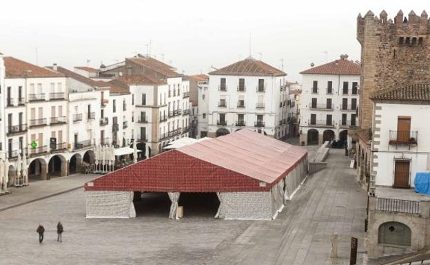 Imagen de archivo de una carpa montada en la Plaza Mayor con motivo del Carnaval. /