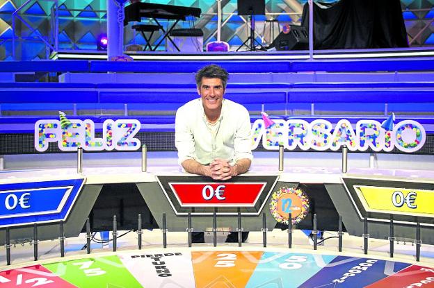 Jorge Fernández agradece la fortuna de contar con el público «más animado» de la televisión. :: R. C./