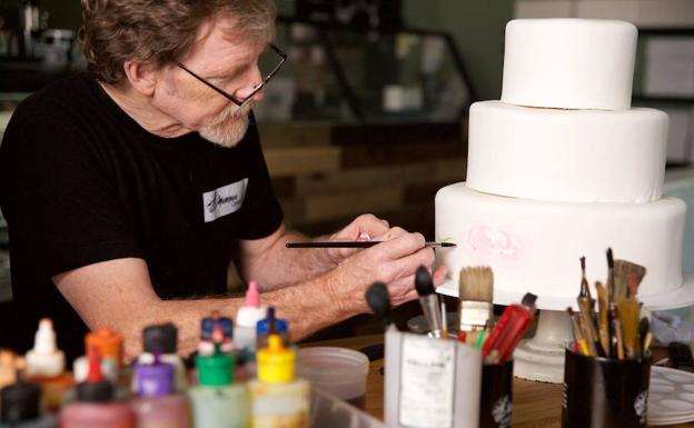 Jack Phillips prepara una tarta. /Bruce Ellefson (Afp)