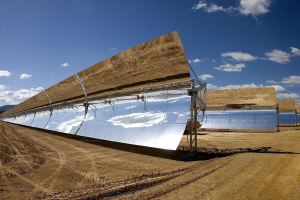 TECNOLOGÍA. Imagen de una planta de energía termosolar en Puertollano. / HOY/