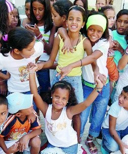 Niños saharauis en Cáceres. / HOY/