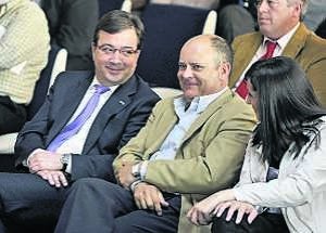 Guillermo Fernández Vara es solicitado por el PP para un debate, pero a Vegas se lo rechazan. :: HOY/