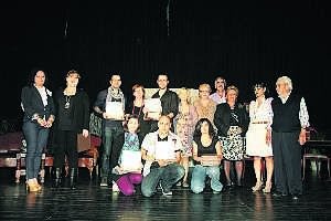 Galardonados en el certamen de teatro no profesional. :: KARPINT/