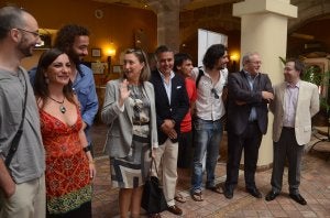 Dirigentes de la Administración junto con la compañía. :: BRÍGIDO/