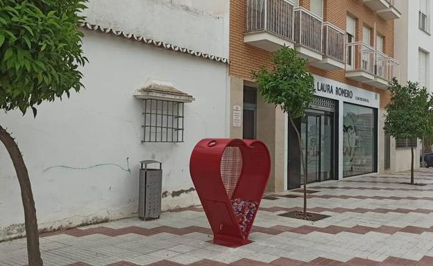 Corazón Solidario. Recogida de tapones de plastico. /f. v.