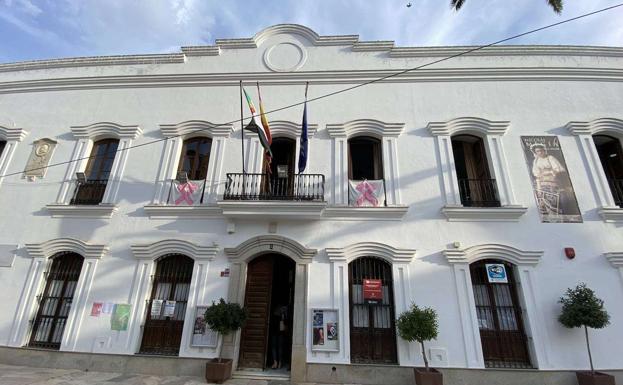 Secretaría de la Mancomunidad, sita en el Ayuntamiento de Fuente de Cantos / JM Amaya