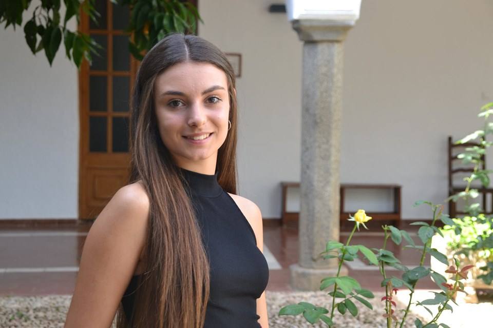 Porque Elena De Borbon No Es Reina