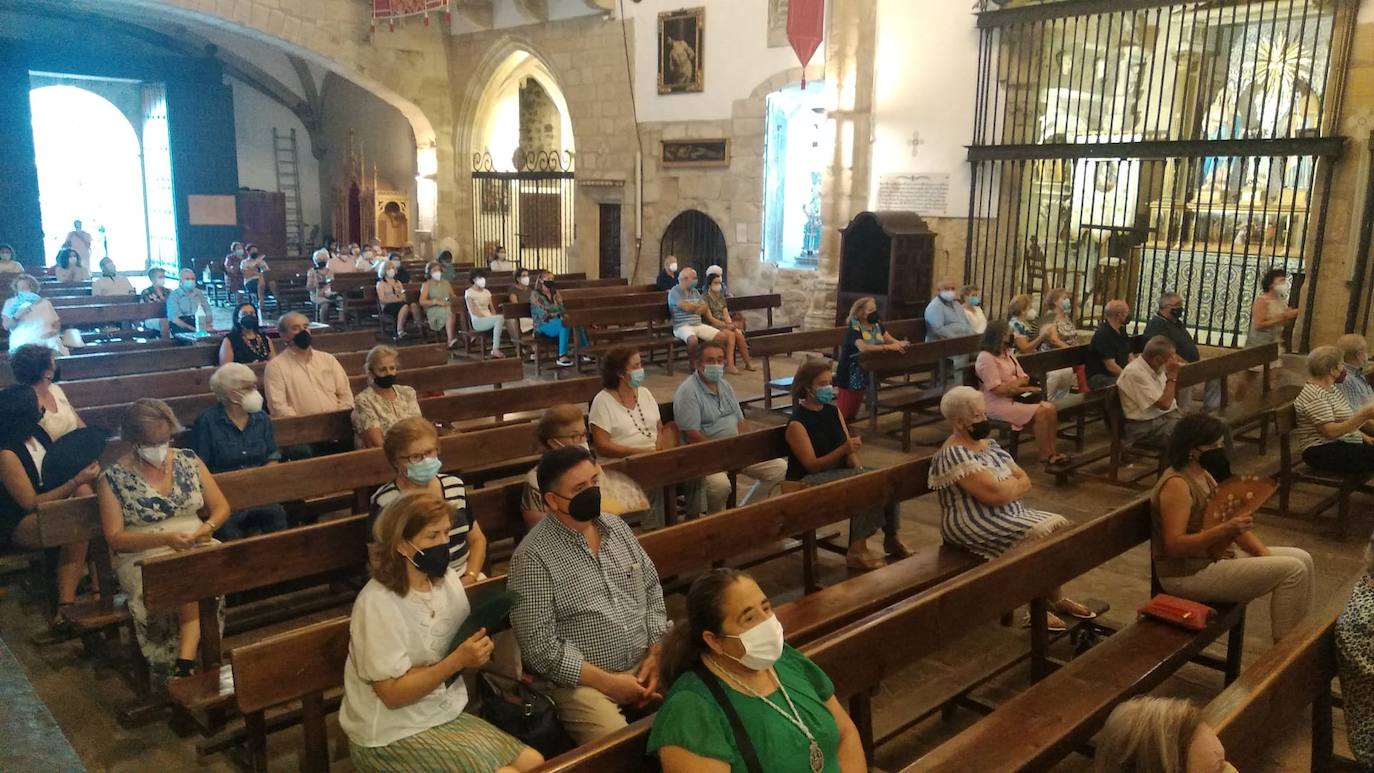 Asistentes a la novena de las fiestas patronales 