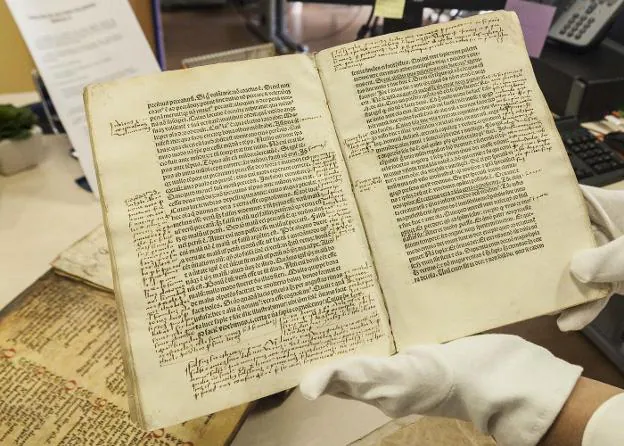 Historia de Alejandro Magno, de 1496, con anotaciones. :: jorge rey/