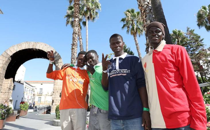 11 de agosto. Un total de 268 migrantes recalaron en Mérida en tan solo dos semanas, desde que el albergue El Prado se convirtió provisionalmente en un centro temporal de acogida. Pasaban una media de entre tres y cinco días antes de marchar a otros países europeos. :: 