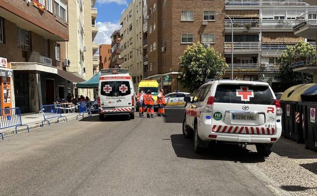 Fallece de un paro cardíaco tras sofocar un incendio en su vivienda de Badajoz