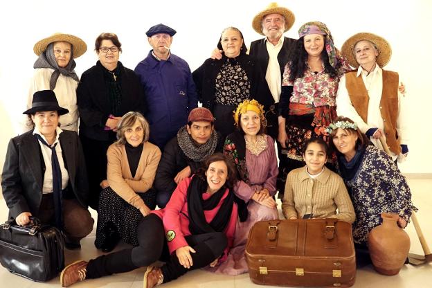 Participantes en la Ruta Teatralizada Mujeres en La Vera. / A.C.