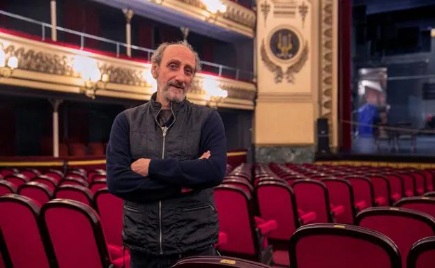 José Luis Gil se subirá al escenario del Teatro Alkázar de Plasencia con la obra 'Eduardo II, Ojos de Niebla'