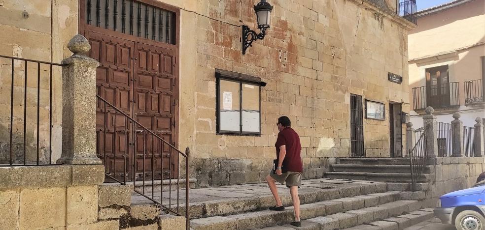 El alcalde de Trujillo ve difícil hacer accesible el teatro Gabriel y Galán - Vimarsana News