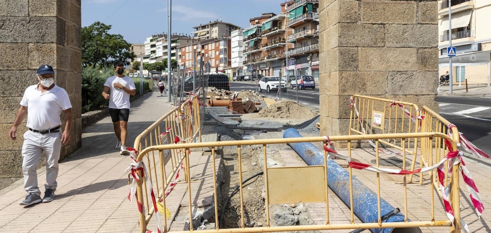 Cinco kilómetros de tuberías nuevas mejorarán el servicio a 10.000 placentinos - Vimarsana News