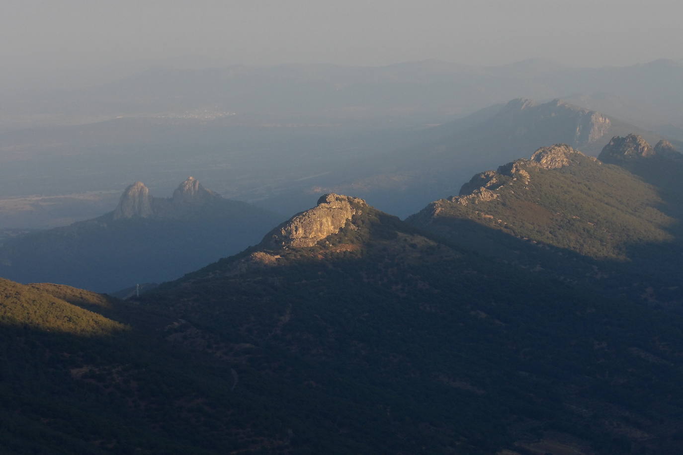 Sierras de los Ibores y el Geoparque. 