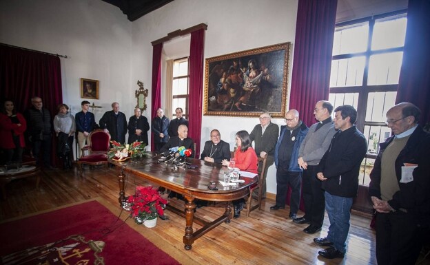 Rueda de prensa de despedida de Francisco Cerro como obispo de Coria-Cáceres en diciembre de 2019. /HOY
