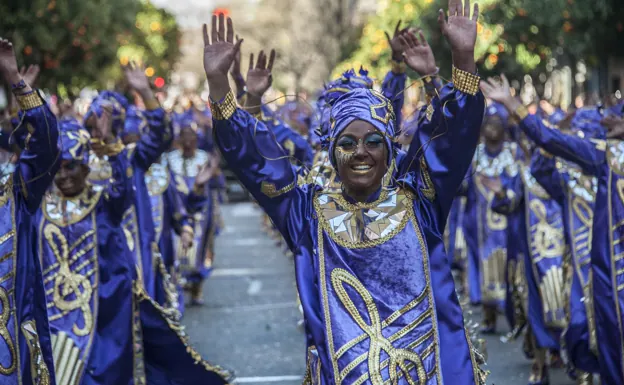 Comparsa La Kochera en el desfile del Carnaval de Badajoz de 2020. /hoy