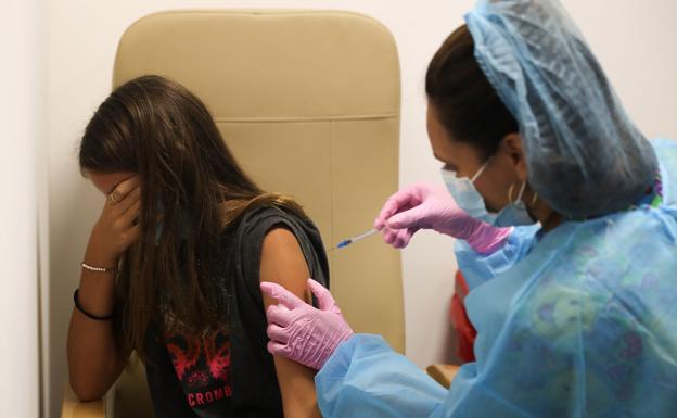 Extremadura ya ha vacunado a más de la mitad de los niños de 5 a 11 años