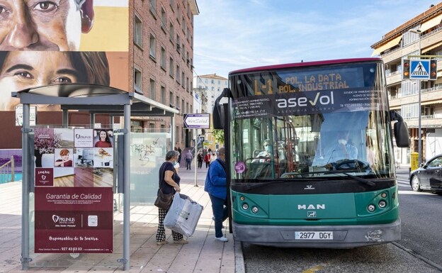 La cooperativa Los Arcos gestiona el transporte urbano en Plasencia desde 1982. 