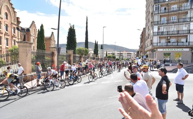 La Vuelta Ciclista, pasando por Plasencia. 