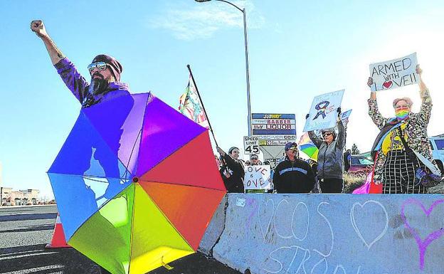 Manifestación en Colorado a favor de las uniones homosexuales./REUTERS