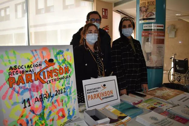 Mesa de Parkinson Extremadura en el Hospital. / HOY