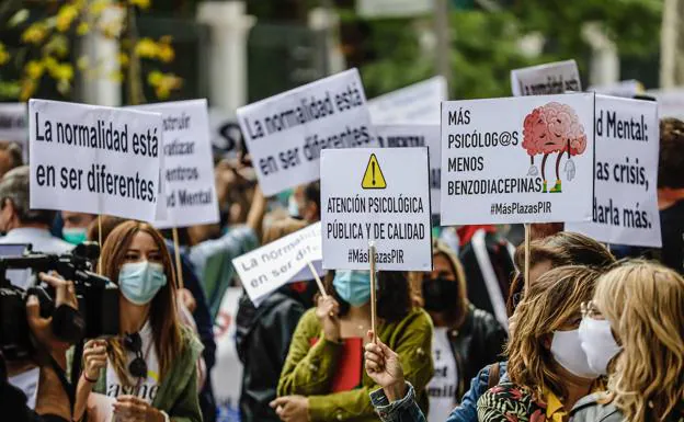 Manifestantes reclaman en Madrid visibilizar la salud mental./EP