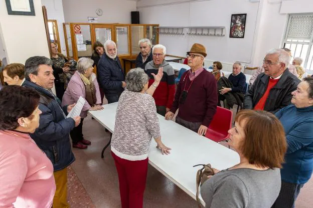 Un momento de la asamblea celebrada ayer en La Data. 