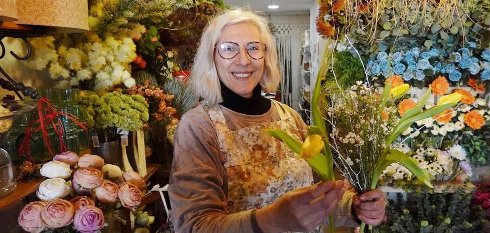 He contratado a cuatro personas para repartir flores en este San Valentín»  | Hoy