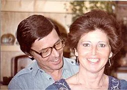 José Ángel Valente con su mujer Coral Gutiérrez en Ginebra / Archivo familiar/