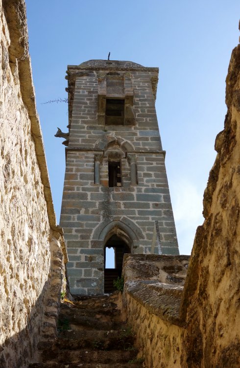 Resultado de imagen de torre templaria mombuey