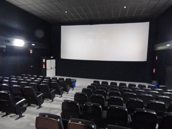 Mañana se abrirá el nuevo cine, que contará con tres salas | Hoy